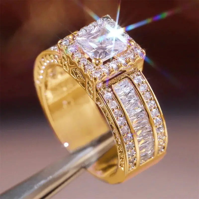 Lorna - Huitan Trendy Brilliant Cubic Zirconia Engagement Ring