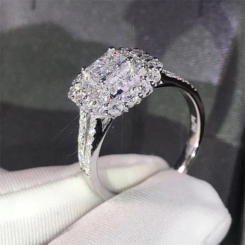 Lorna - Huitan Trendy Brilliant Cubic Zirconia Engagement Ring